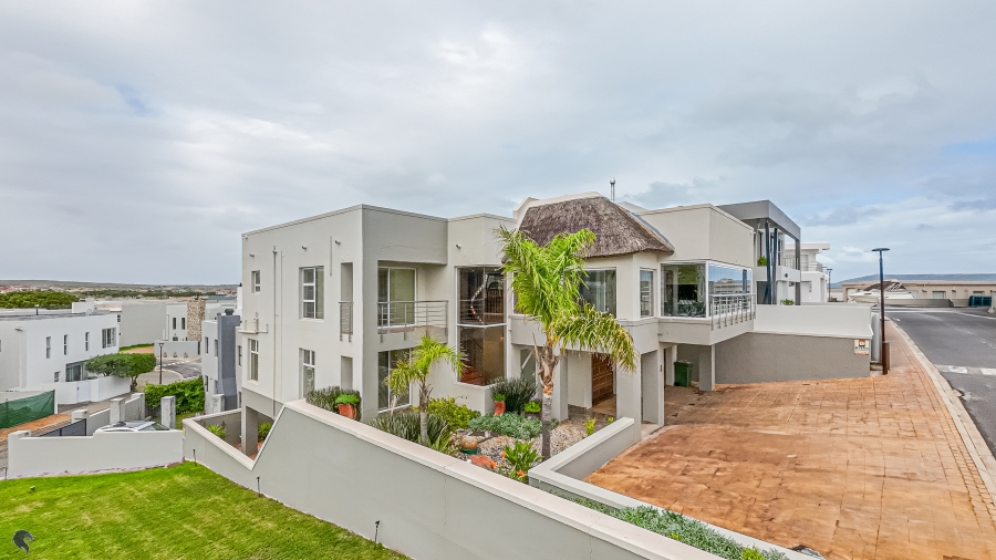 5 Bedroom Property for Sale in Waterfront Western Cape